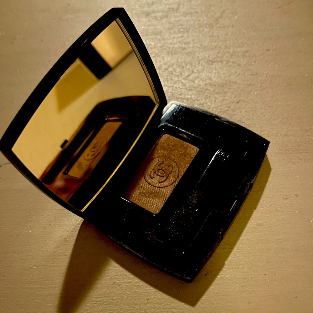 Chanel eye shadow